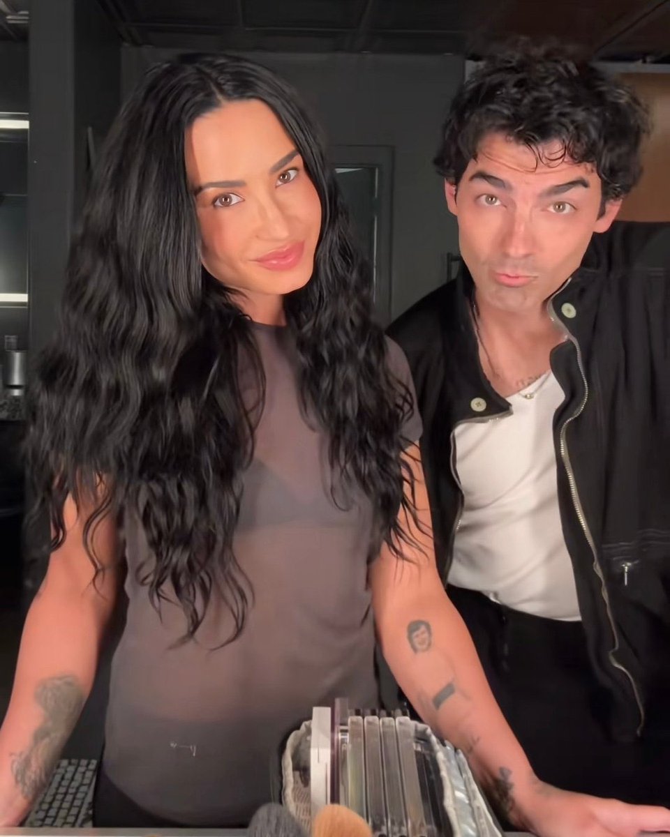 VOU DE GRADE tweet media