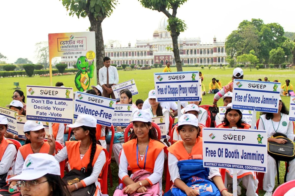 ECISVEEP's tweet image. Festivity all around #WestBengalElections2026 🇮🇳

📍 Cooch Behar
A vibrant Chunav Ka Parv unfolding on the ground.

✨ First-time and young voters bring unmatched enthusiasm, stepping forward not just to vote, but to pledge participation.

🌱 Plantation drives underline the