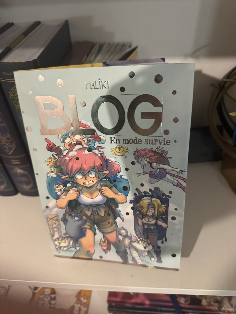 GamersZoria's tweet image. Acquisition et Dédicace du Blog Maliki - En mode survie, de l'artiste Souillon a la #geekfest 
Le dessin est nyacroyable 😸