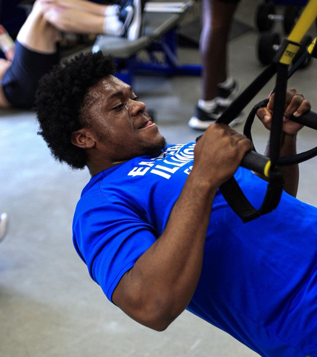 EIU_FB's tweet image. Day by Day. TOGETHER‼️

#WeNotMe | #BleedBlue | #TogetherWeWill