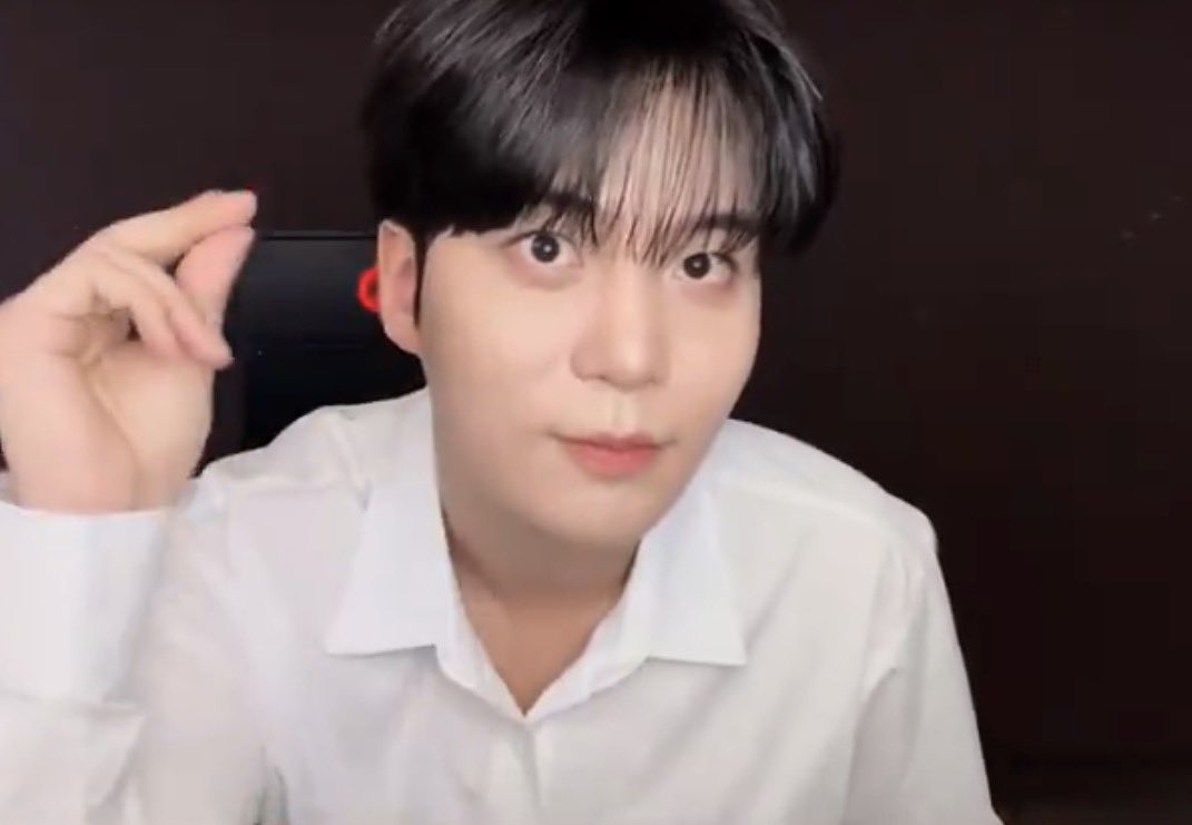 daily jongho. tweet media