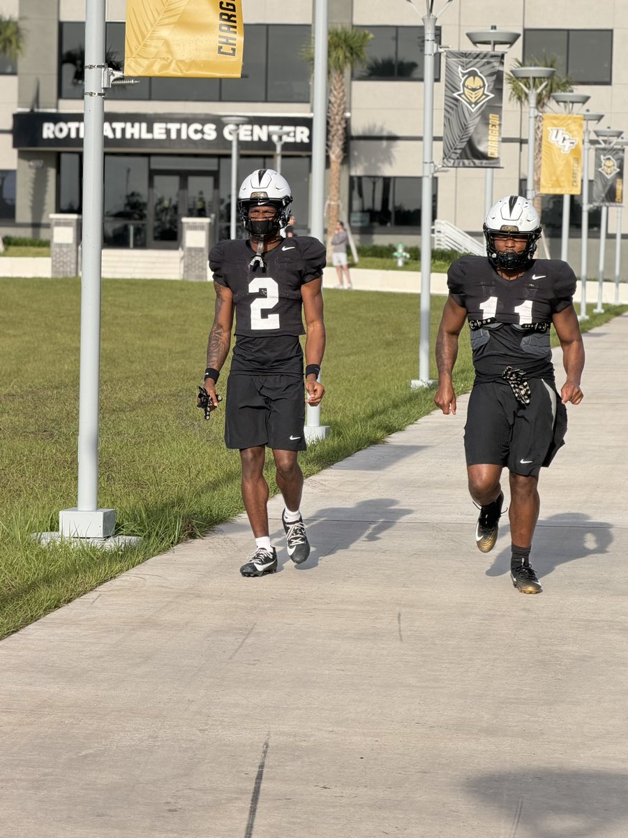 osmattmurschel's tweet image. #UCF kicking off practice No. 7 of spring camp.