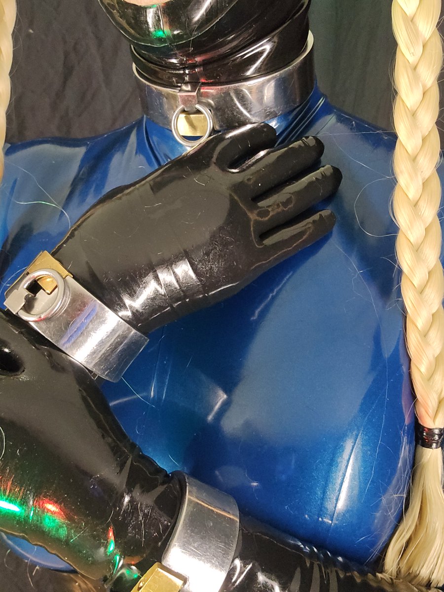 gumperlatexdoll tweet media