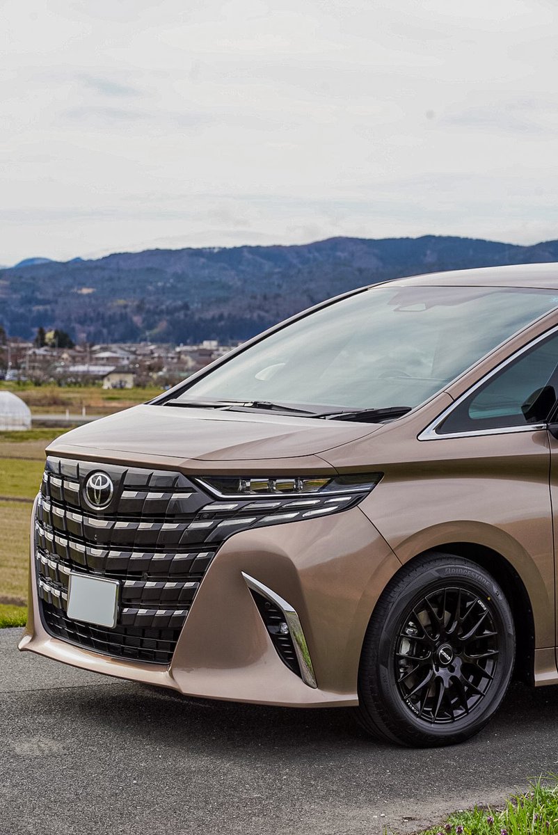 26alpha_gram's tweet photo. @mazda_yama 私もサイズは小さいのですが、同じホイールをインストールしました！やっぱり装着するとインチアップすれば良かったと思うからカッコいいですね✨ https://t.co/fKg4w7W6kD