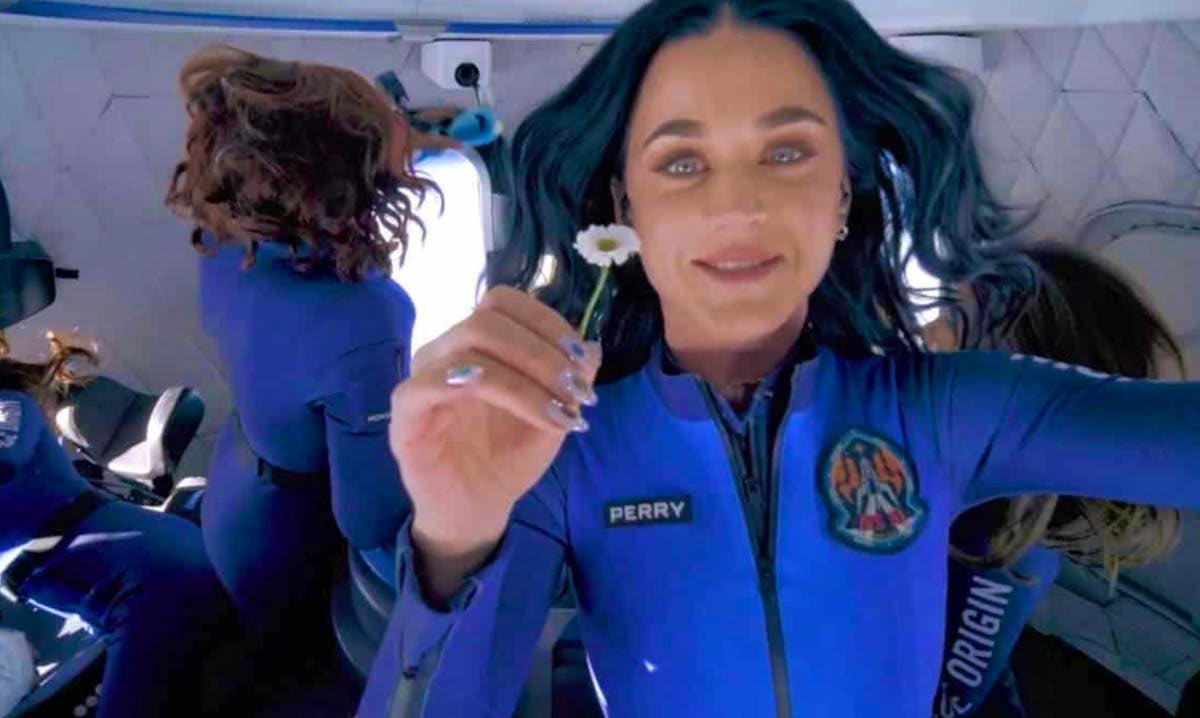 Pop Crave tweet media