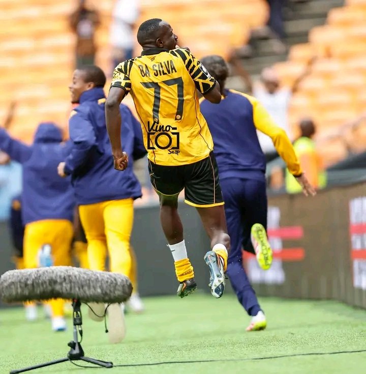 KHAIZAR✌️ tweet media