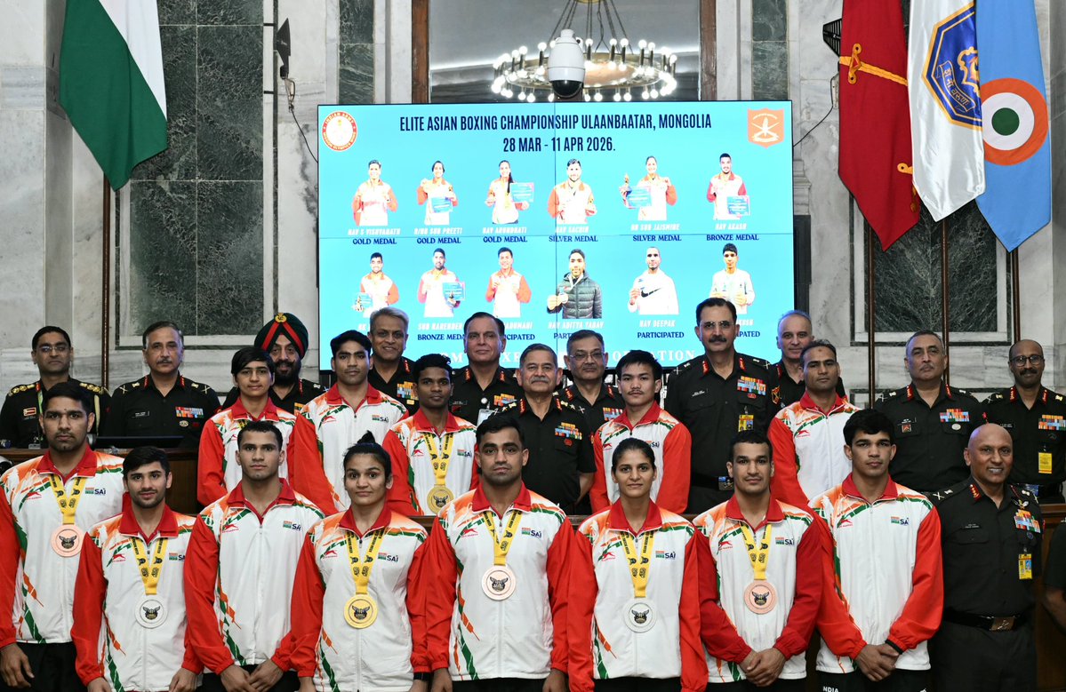 adgpi's tweet image. #GeneralUpendraDwivedi, #COAS, felicitated #IndianArmy boxers for their outstanding performance at the Asian Boxing Championship held in Mongolia in April 2026, where they secured an impressive tally of eight medals - three Gold, two Silver and three Bronze.

The medal winners in