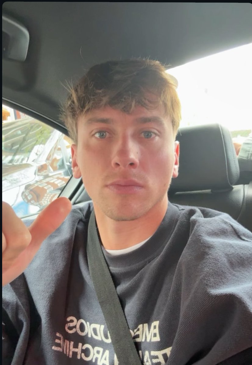 joaquina 🎀 tweet media