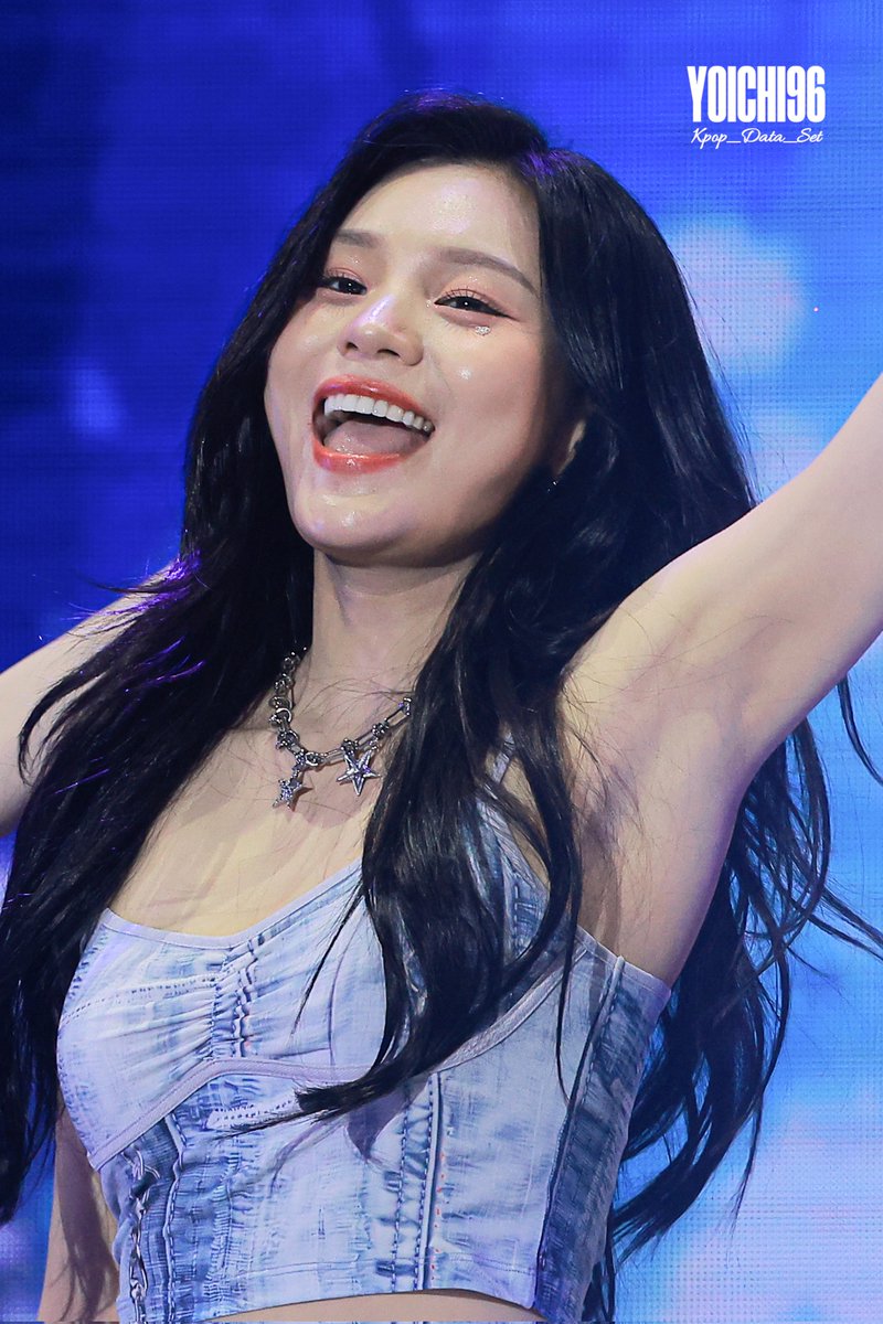 kpop_data_set's tweet image. 240922 Umji at Pepsi Festa : The New Era

Load in 4K | Full Set in Bio 

#엄지 #UMJI #비비지 #VIVIZ
