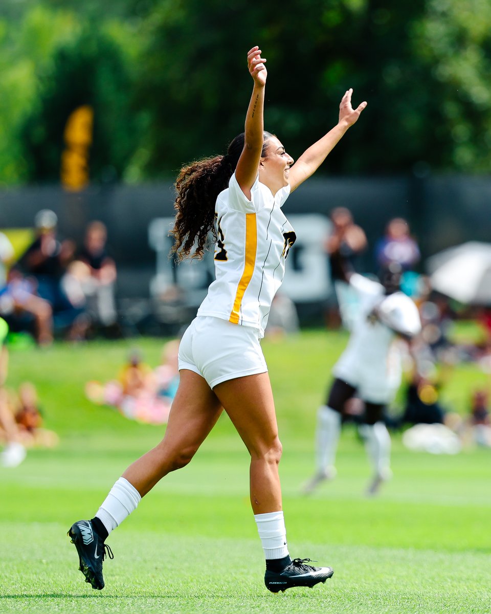 Hawkeye Soccer tweet media