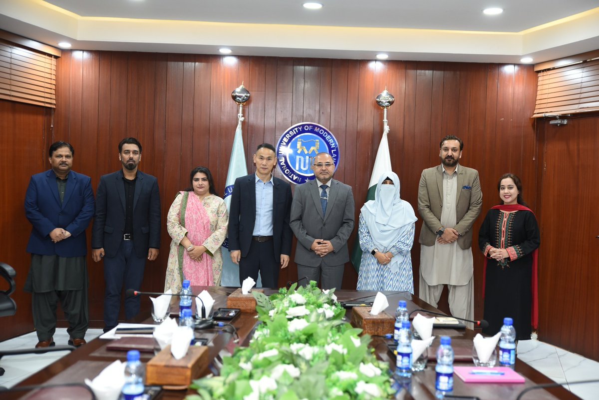 NiloNuml's tweet photo. National University of Modern Languages (NUML) has signed collaboration agreement with Kado Auto Private Limited.
This partnership focuses on electric scooter, promoting sustainable mobility, innovation, and strong industry–academia cooperation.

#NUML #KadoAuto #Collaboration https://t.co/RtQ9RO4lTZ