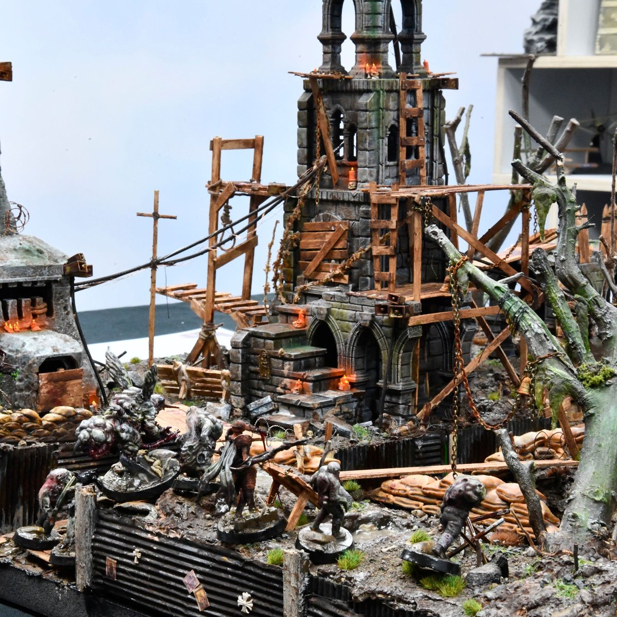 WargamesIll's tweet image. This month, James reports on a Trench Crusade battle at WiTowers between the diseased Cult of the Black Grail and New Antioch’s Prussian Stosstruppen.

Order the issue: buff.ly/lVuL5q2

Read in The Vault: buff.ly/GYr0rsQ

#TerrainTuesday #Terrain @TrenchCrusade