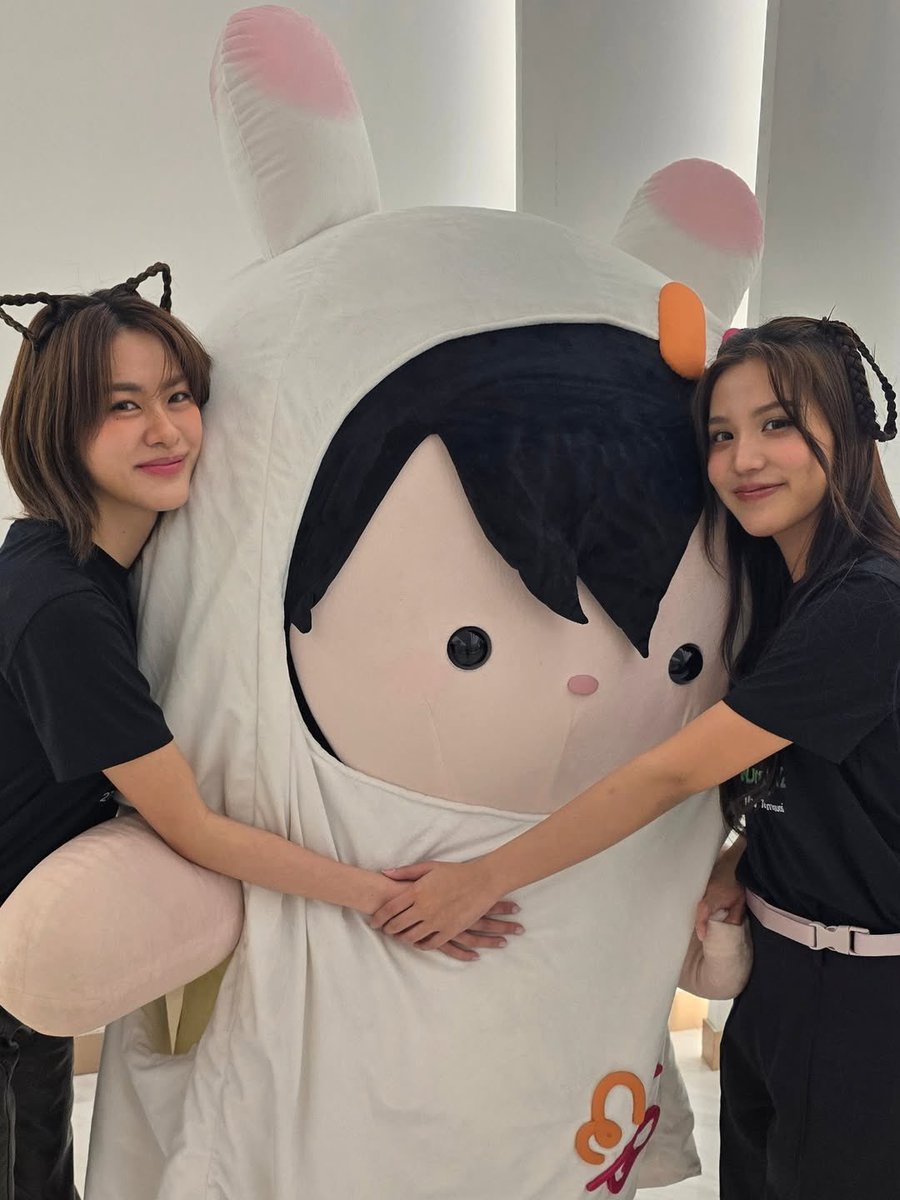 hhearthheart's tweet image. Mimi - Nini and ANY