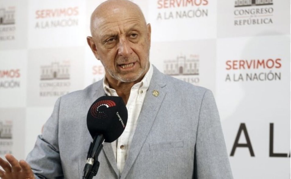 Fiodor Zola tweet media