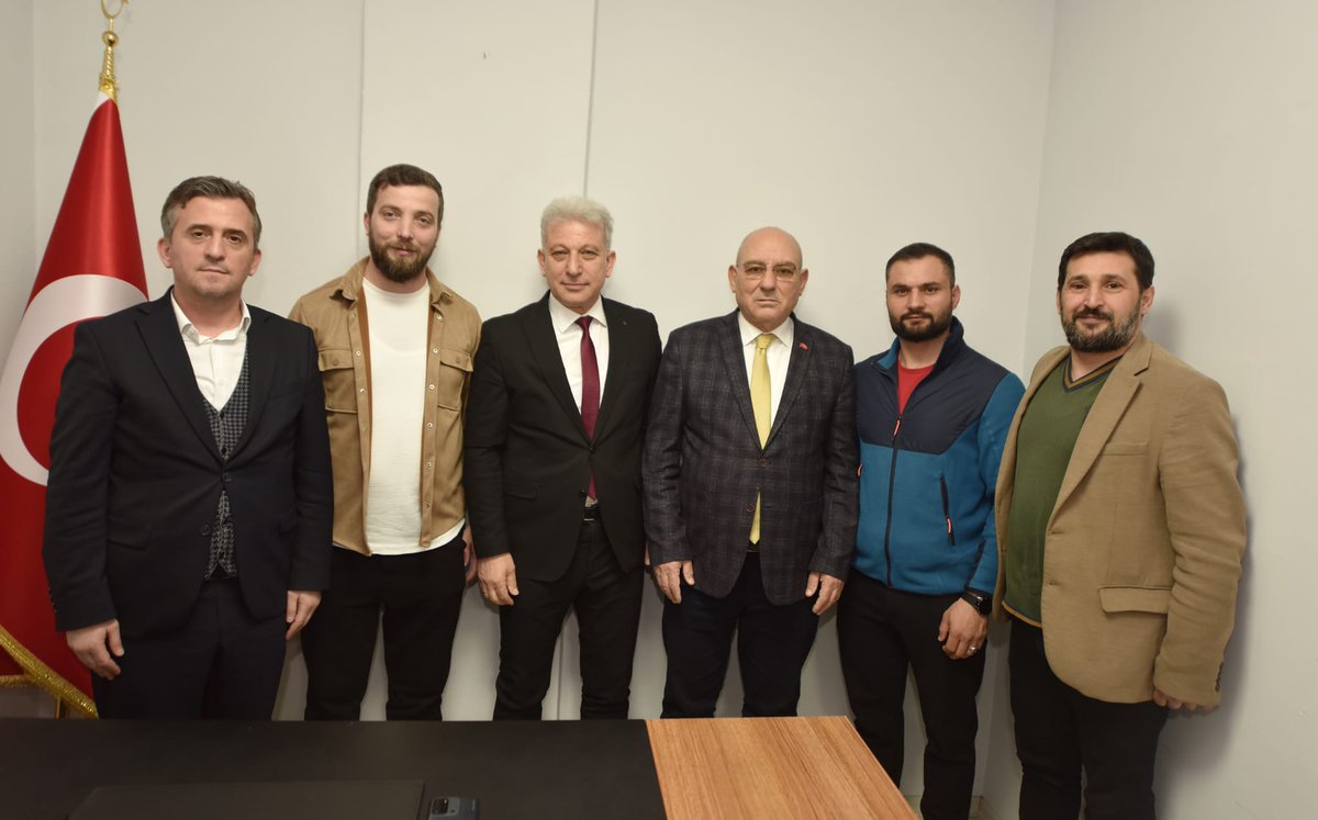 📍 TRABZON ELBİSE TEMİZLEYİCİLER ODASI

TESOB Başkanı Metin Kara, Trabzon Elbise Temizleyiciler ve Halı Yılamacılar Esnaf  Odası'nı ziyaret ederek, göreve yeni seçilen Başkan Halil İbrahim Sağlam ve yönetim kurulu üyelerine görev döneminde başarı dileklerini iletti.