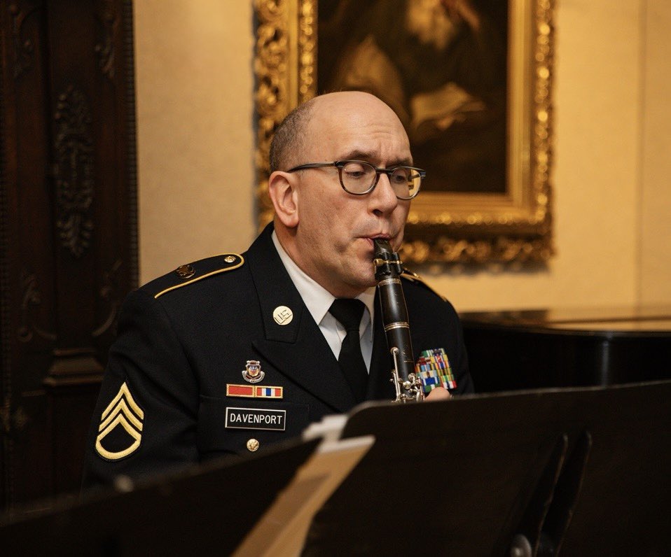 34thArmyBand's tweet image. Please help us congratulate SSG Doug Davenport on his upcoming retirement and thank him for over 37 years of service! 👏 Contact us for details if you are interested in joining our in-person celebration. 🎉 

@IowaNatGuard 
#armyband #citizensoldier #militaryretirement