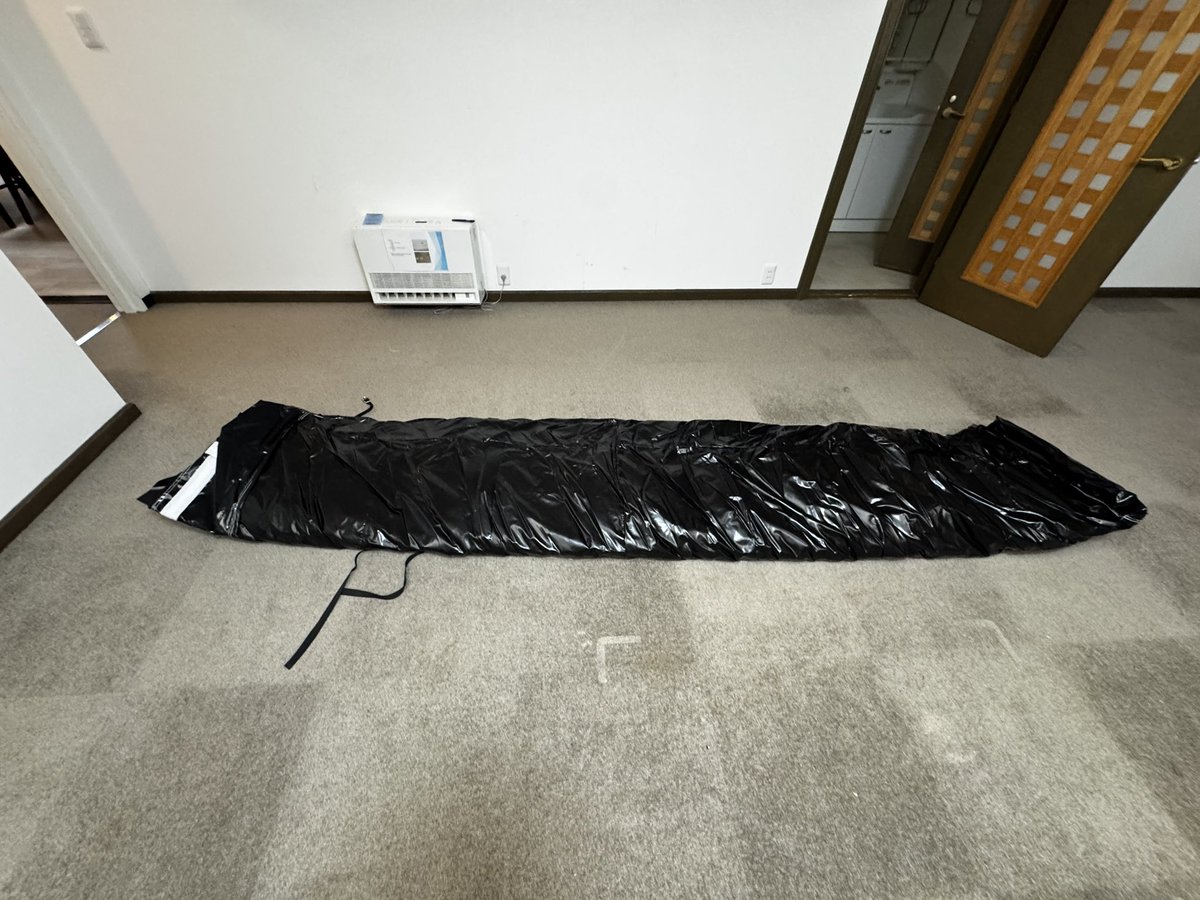 Shiny Down Jacket Fetish tweet media