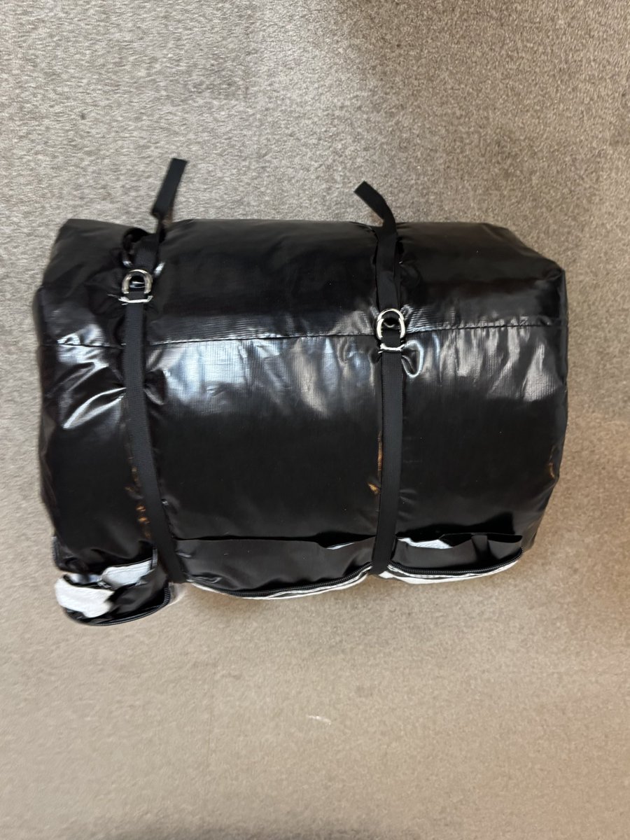 Shiny Down Jacket Fetish tweet media