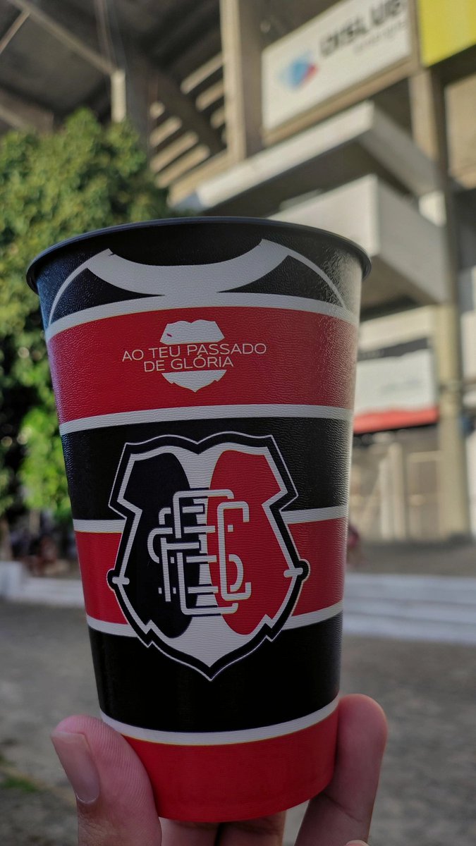 RodrigoAoun's tweet photo. @SantaCruzFC Isso é ser Santa Cruz Futebol Clube...
Independente de qualquer divisão 
Estamos aqui para apoiar o time e o clube 
Iremos voltar para onde não deveríamos ter saído... a
série A do Brasileirão 
Ser Santa Cruz é sofrido 
Mas nunca abandonaremos o nosso clube 
Santa Cruz sempre! https://t.co/qEMt8wEyRv