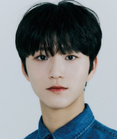 먀먕 tweet media