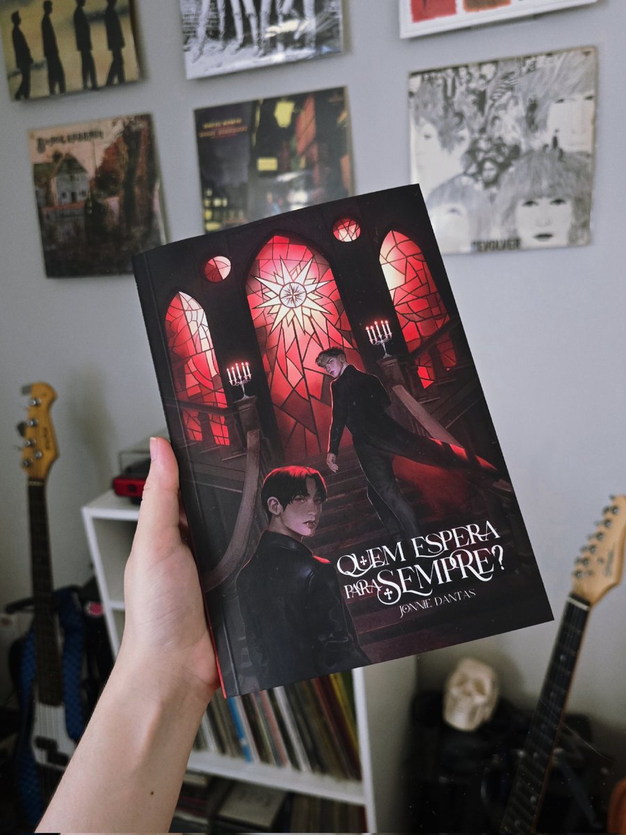 bom dia ele é a coisa mais linda desse mundo obrigada por tanto <a href="/PPontoCardeal/">Projeto Ponto Cardeal</a> 🥺 #QEPSFicbook