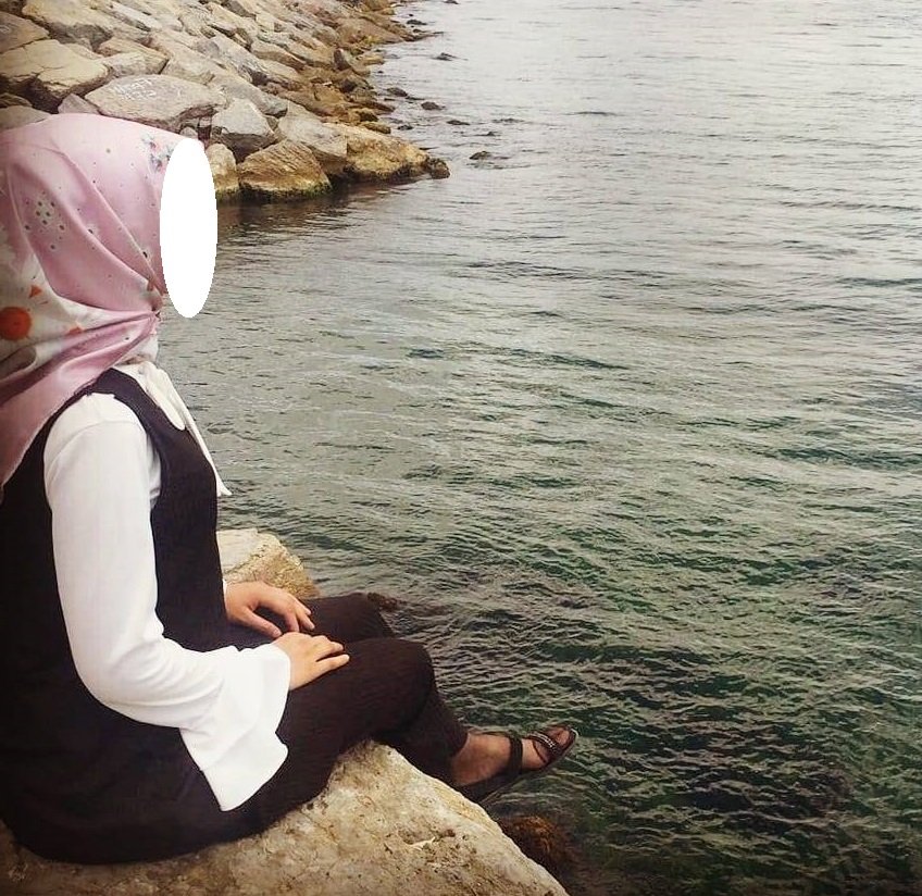 melek Can tweet media
