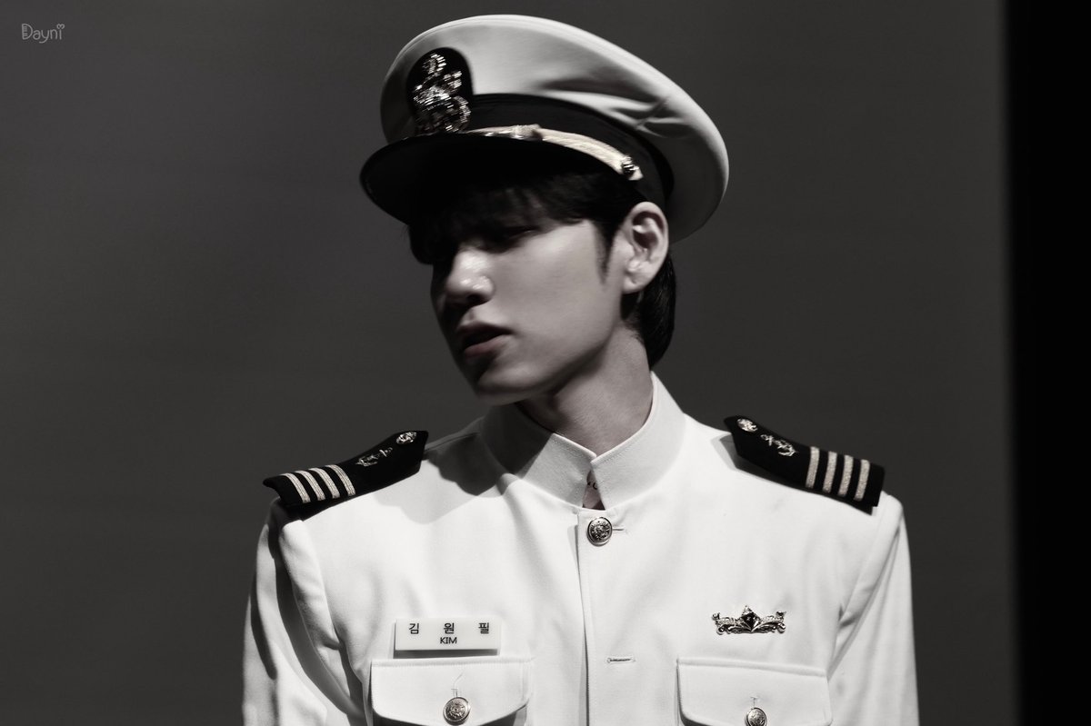 데이니 tweet media