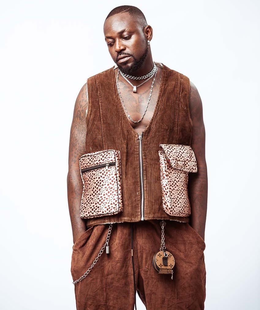 Kwadwo_wav's tweet photo. Age with grace @ponobiom https://t.co/JwrjxBS24n