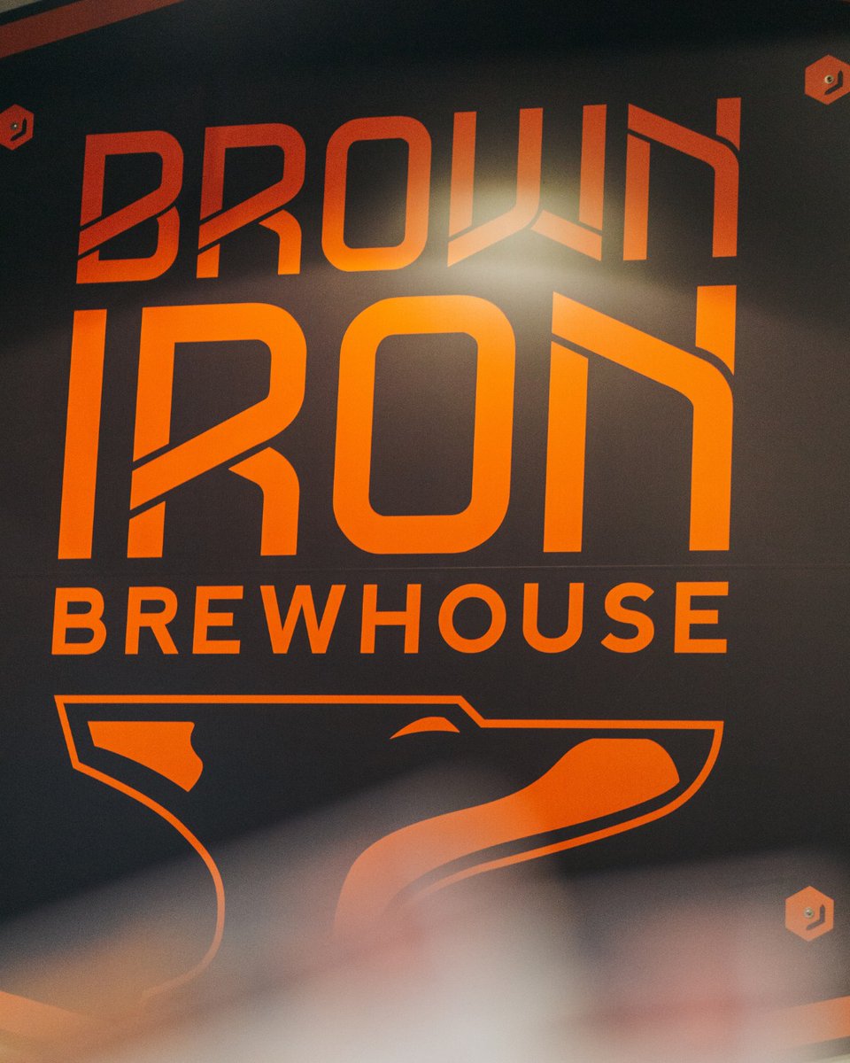 quizzo's tweet photo. Trivia. Beer. BBQ. The Tuesday trifecta. 🍖🍺💡

Quizzo kicks off tonight at 7:30 PM with Joe W. @BrownIronBrew (Washington Twp.) 

Grab the crew and we’ll see you at the taproom!

#WashingtonTwp #TriviaTuesday #MichiganBeer #Quizzo https://t.co/USiz2mGQuu