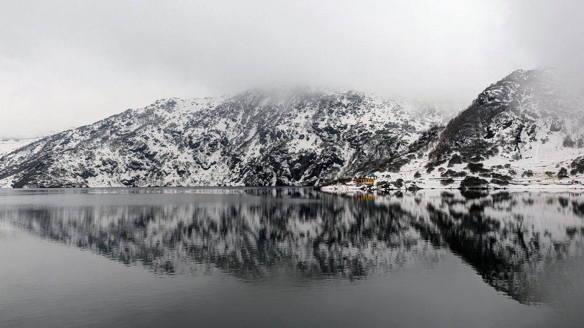 kv's tweet photo. Today I visited Tsomgo Lake in Sikkim. I am pretty sure, this is the most beautiful place in the world. 

No filters or tricks in this photo. Pure natural beauty! https://t.co/KQZINgKoNF