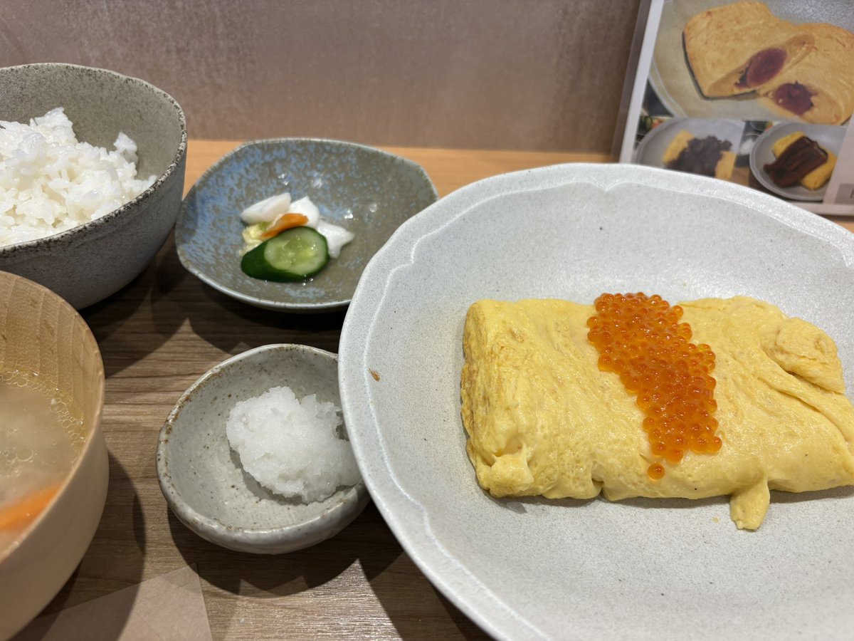 yg175cm's tweet photo. 皆さんが香川で飯を食べてる間に鎌倉で飯を食べてました︎(^-^)狙わずして同じ席にも座ってたことをお店の人に会計の時に教えてもらった︎(^-^) https://t.co/ucAFotIVBZ