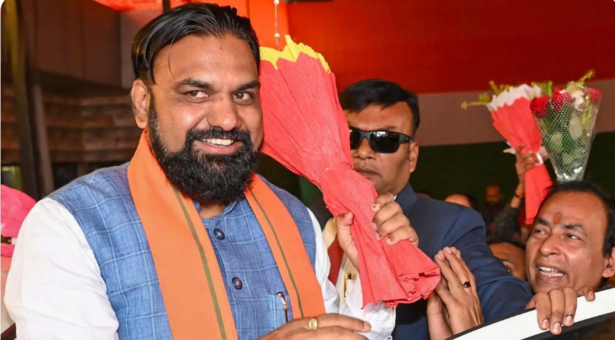 deathislove1's tweet photo. BJP के पास अब कोई पढ़ा लिखा leader ही नहीं है सब भ्रष्टाचारी भर रखे है सुनने में आ रहा है सम्राट चौधरी मुख्यमंत्री बनेंगे बिहार का जिनके ऊपर रेप केस और murder के इल्जाम है ?
मोदी जी जनता का भरोसा कुछ इस कदर भी न तोड़िए के मजबूरन वोट देशद्रोही पार्टी कांग्रेस को मारना पड़ जाए 
@narendramodi