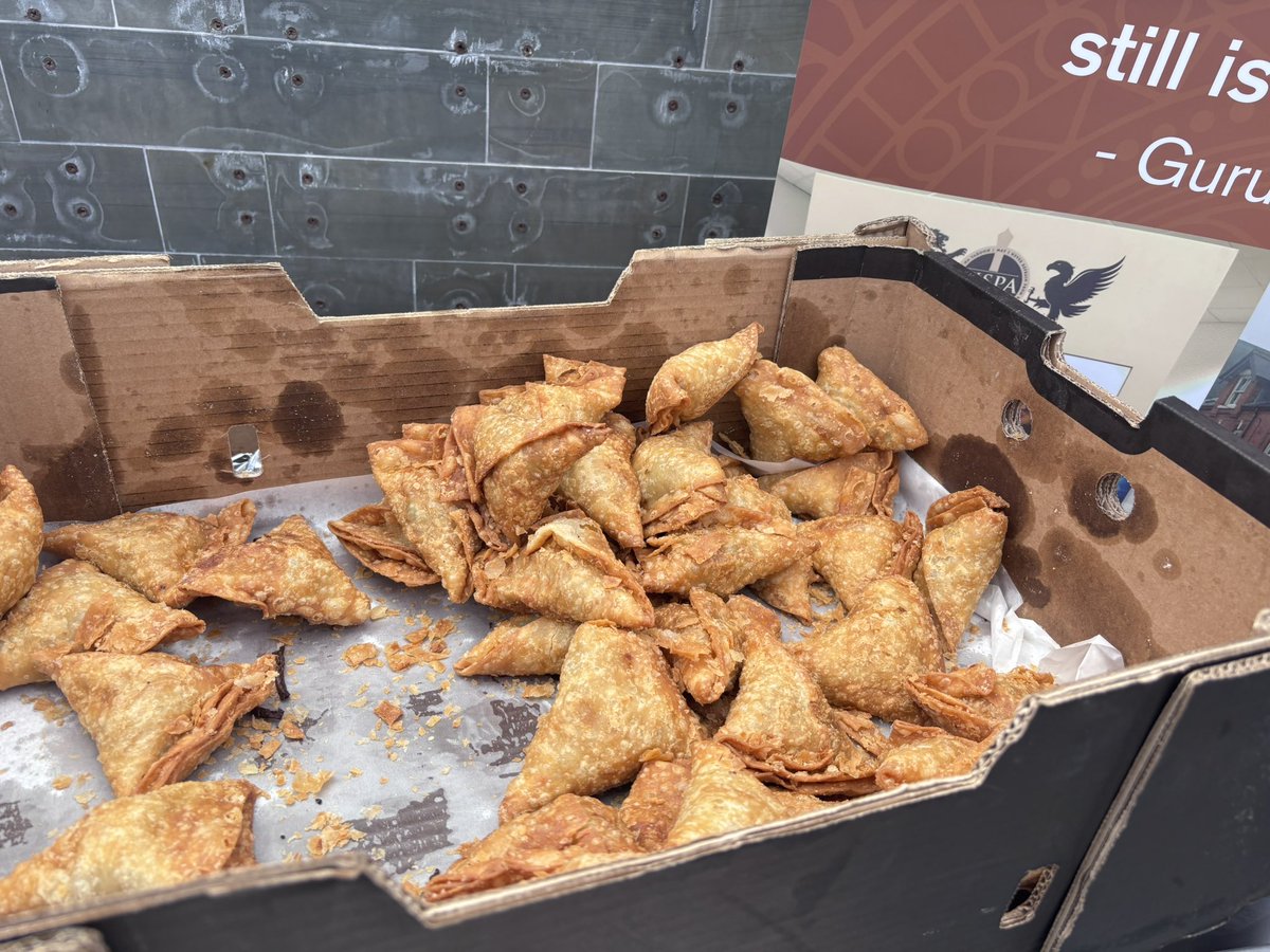 Rupert_Matthews's tweet image. I attended a #vaisaki event with colleagues today. Great #samosas!
#baisaki