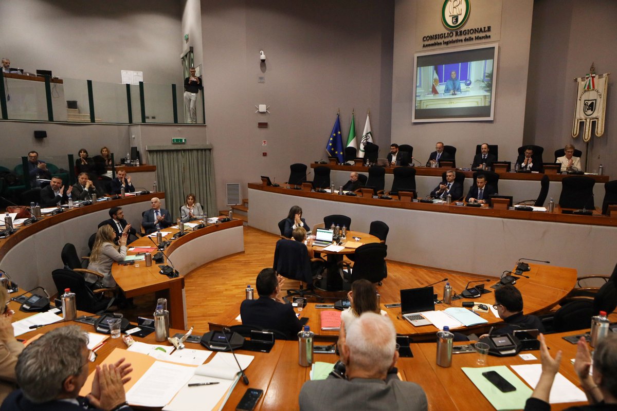 مریم رجوي tweet media