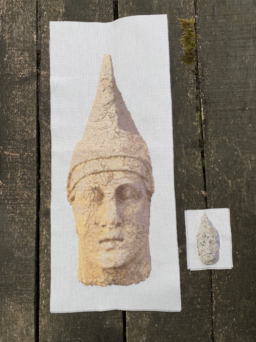didemgenc_'s tweet photo. Türkiye’nin en büyüleyici miraslarından biri olan Nemrut Dağı zirvesindeki I. Antiochos heykelini kanaviçe ile yorumladım.⛰️ https://t.co/LUfr75YZGR