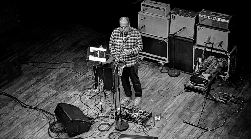 Rocknfool tweet media