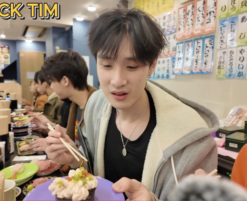 lily .゚☘︎︎' tweet media