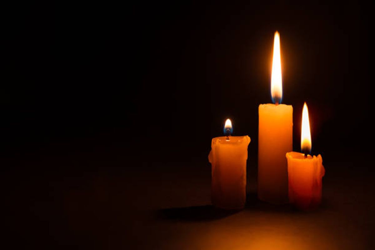 TracyVaranoMS's tweet photo. On Holocaust Remembrance Day, we honor the victims, listen to survivors' testimonies, and commit to remembering. https://t.co/uBmMD429yf