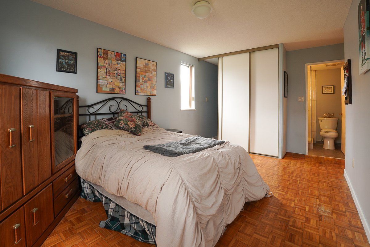 CochraneCountry's tweet photo. Just Listed! 3734 St Clair Ave E Unit 203, $510,000 MLS E12994612

#CochraneCountry #condo #Scarborough #JustListed #Toronto #Bluffs https://t.co/IbTXgk3YcB