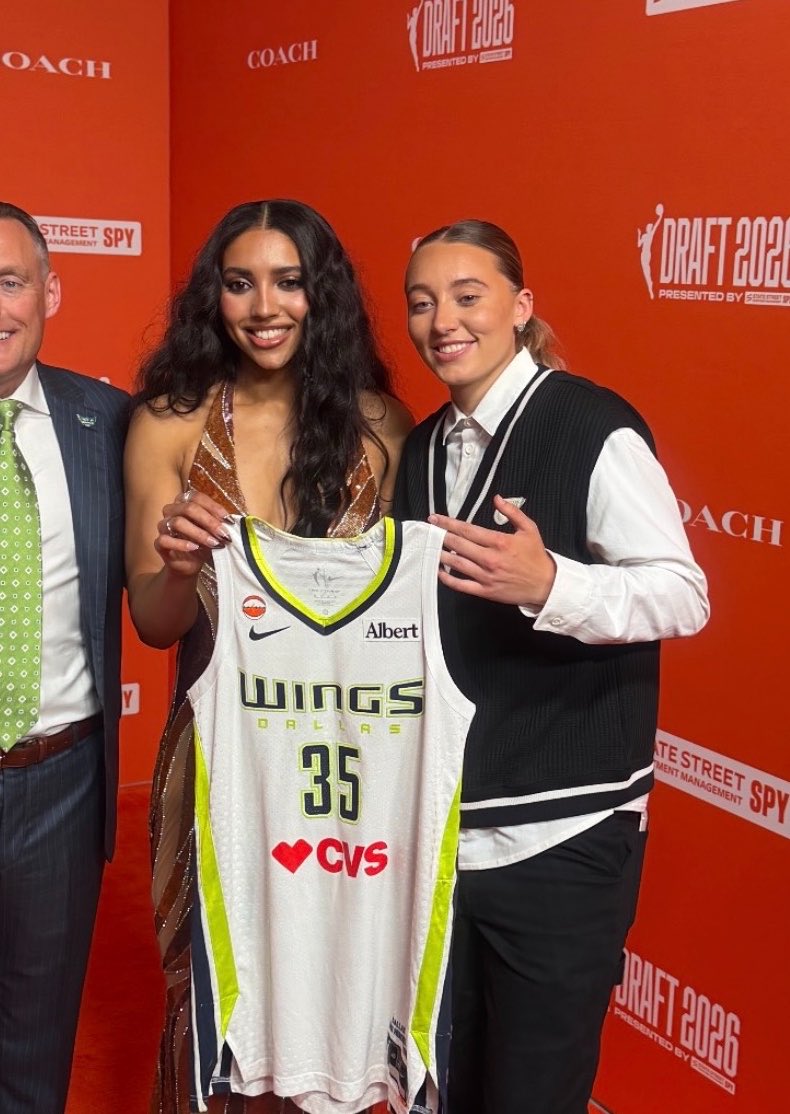 drea🩵💫 tweet media