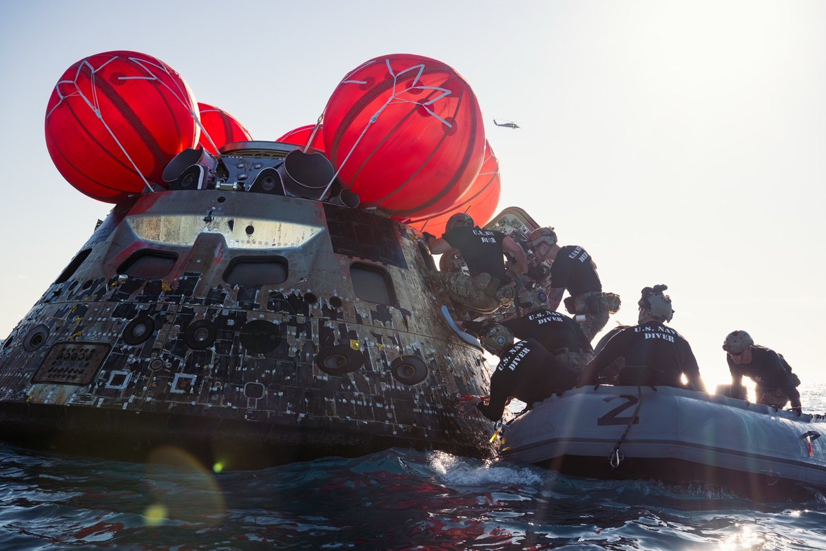 August Dhayer tweet media