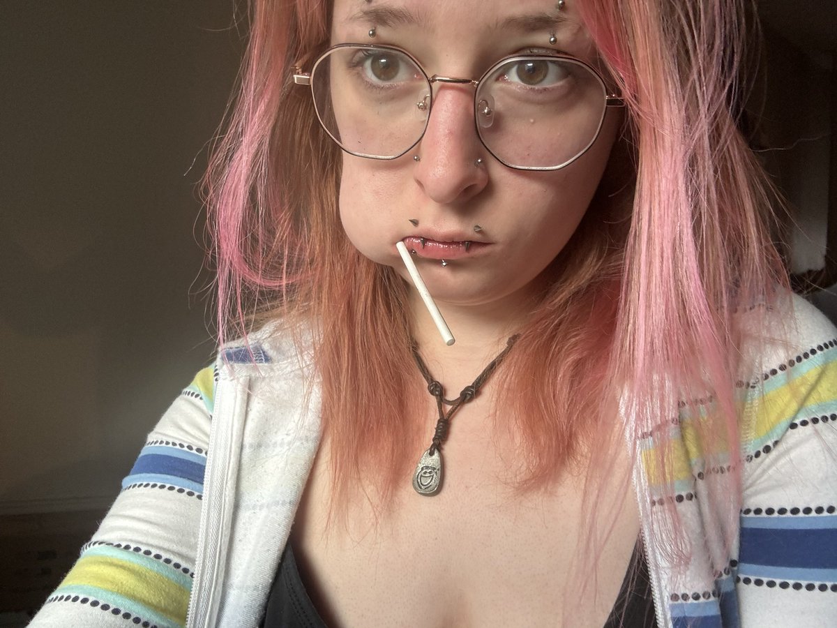 goddess eli | findom + femdom 🛐 tweet media