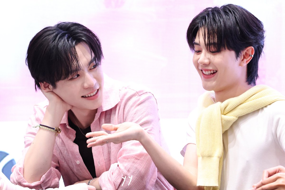 chaeli717528's tweet image. 비버마음이해한다 저리 이쁜데 꿀이 떨어지지!!
#BeverTonliew #บีเวอร์ต้นหลิว
#bbverpj #บีเวอร์พรรษพล
#tonliewmtp #ต้นหลิวเด็กจิ๋ว