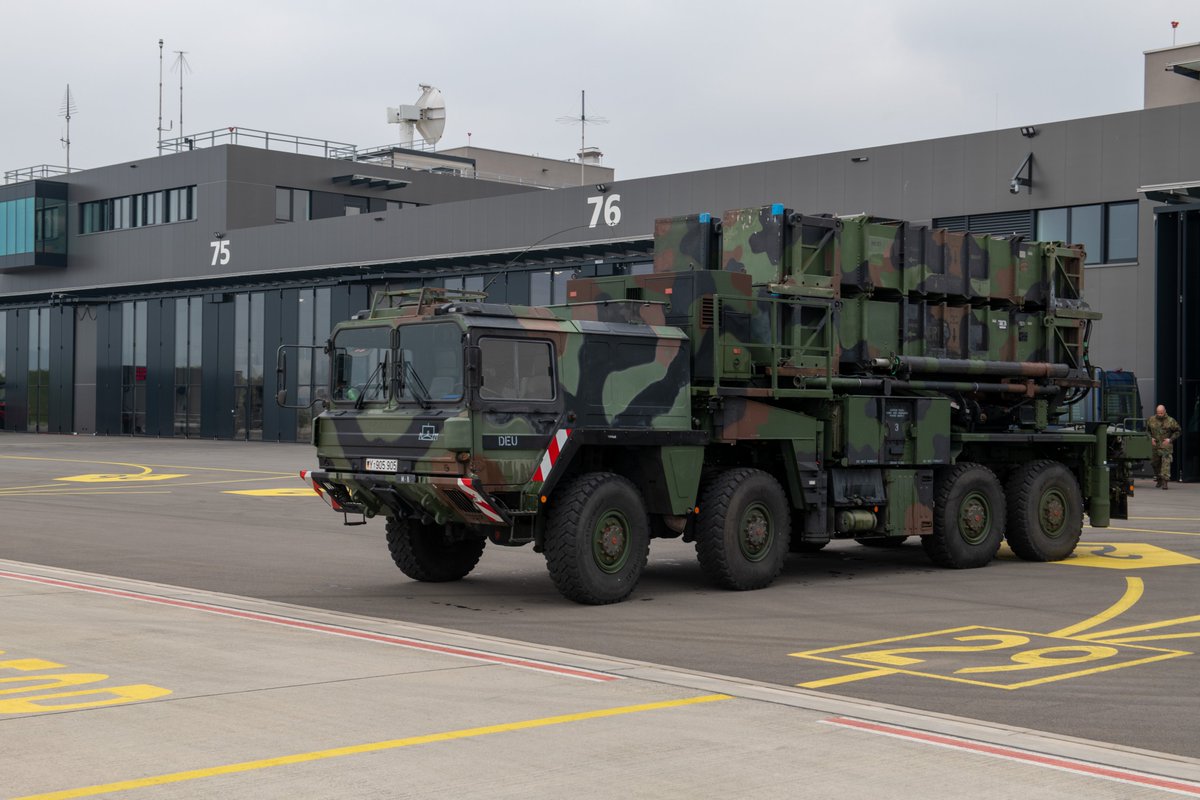 aag_th's tweet image. 🇨🇭🇺🇸AAG_th บันทึกประจำวัน: สหรัฐฯยังไม่ได้ให้กำหนดการส่งมอบระบบป้องกันภัยทางอากาศ #Patriot PAC-3 แก่สวิตเซอร์แลนด์
aagth1.blogspot.com/2026/04/patrio…
#Switzerland #AirForce @vbs_ddps #Air2030 #USA @StateDept @DeptofWar @LockheedMartin @RTX_News #AirDefence #Missile