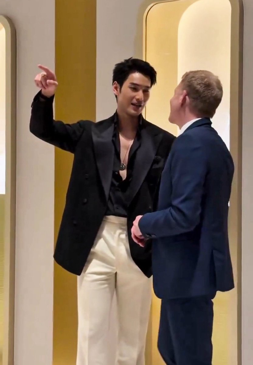 Apott555's tweet image. Well done, po... keep moving forward!

APO AT PIAGET GENEVA

#WatchesandWonders2026
#PiagetWWG2026xAPO #ApoNattawin