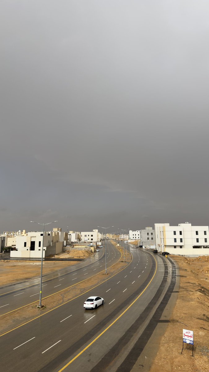 عبدالإله . tweet media