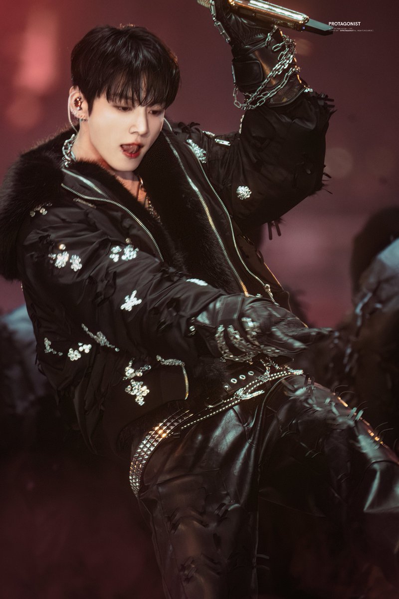 PROTAGONIST JUNGKOOK tweet media