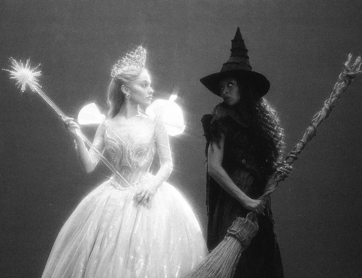 🚨 Rubies, we have teamed up with Arianators <a href="/arianatorswildt/">arianators wildin</a> to vote for both at AMAs

• JENNIE in "Song of the Summer" 
• Ariana Grande in "Best Soundtrack" - Wicked: For Good (Ariana Grande &amp; Cynthia Erivo)

Reply with screenshots voting for both!