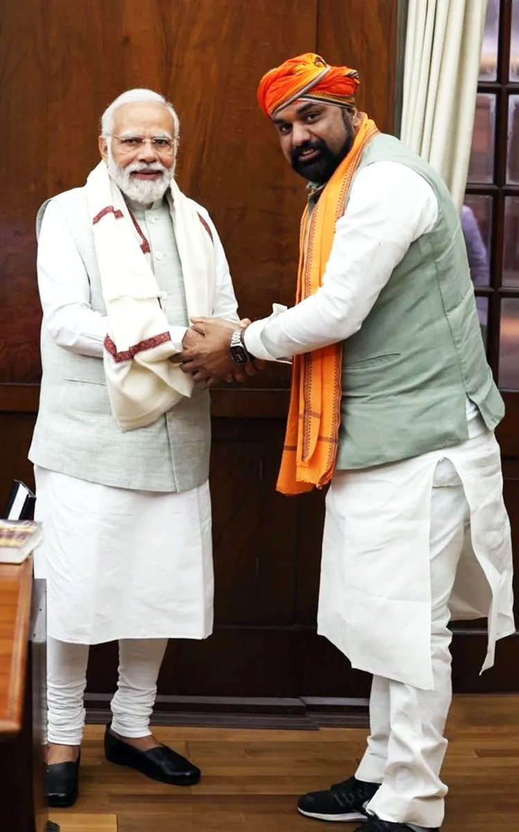 ModiForPM tweet media