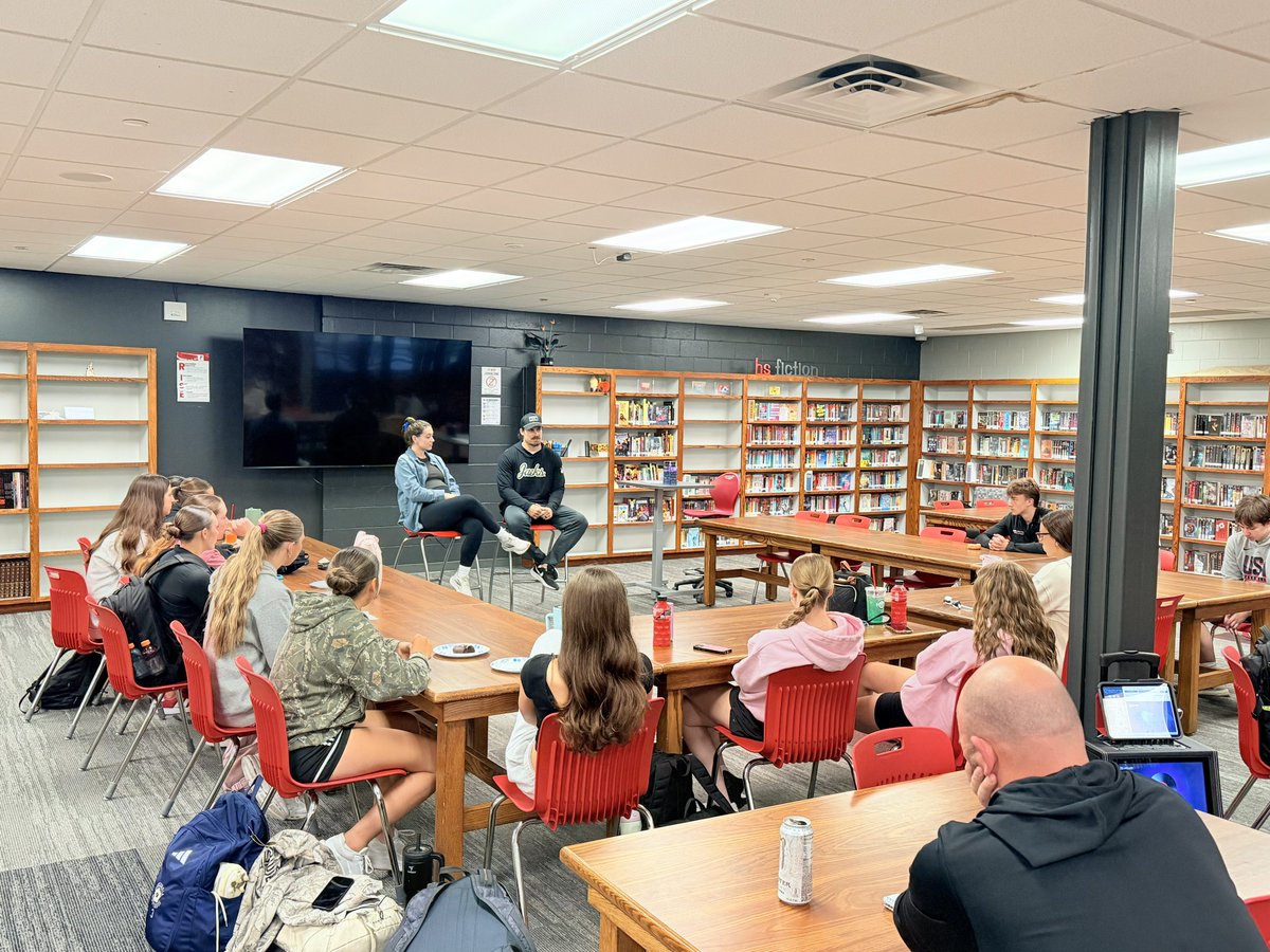 DCWestFalcons's tweet photo. Thank you to Christian and Rylie Rozeboom for speaking at SALT this morning here at DC West! We appreciate you and wish you the best of luck! 💯#enjoyment #playerled 
@RylieRozeboom @C_JJ_Rozeboom https://t.co/lmak9r12S0
